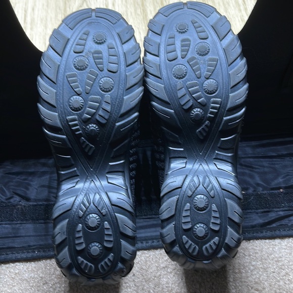 🆕 Slip-on Knit Sneakers with Air Cushion Heel - 9 (grey/black) - Picture 5 of 6